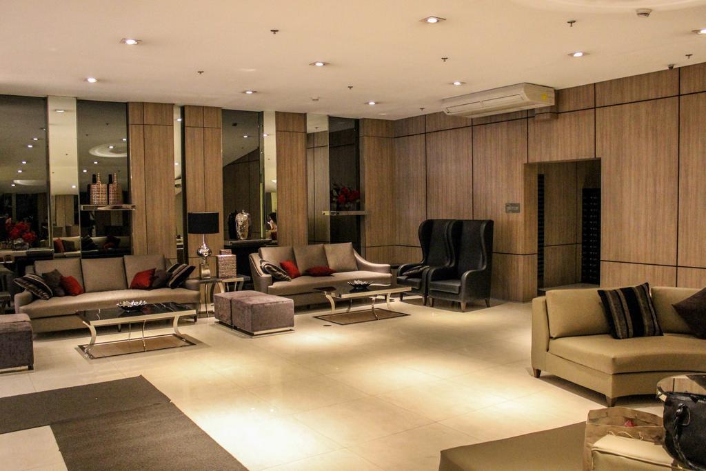 Gilmore Apartment At Princeton Residences Condominium Manila Room photo
