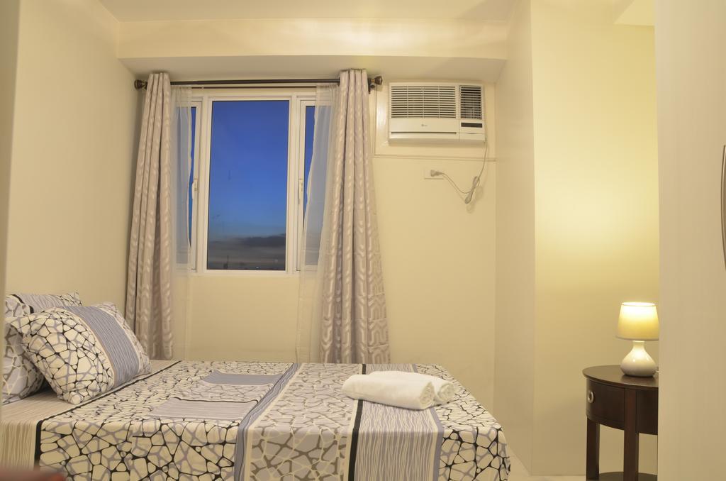 Gilmore Apartment At Princeton Residences Condominium Manila Room photo