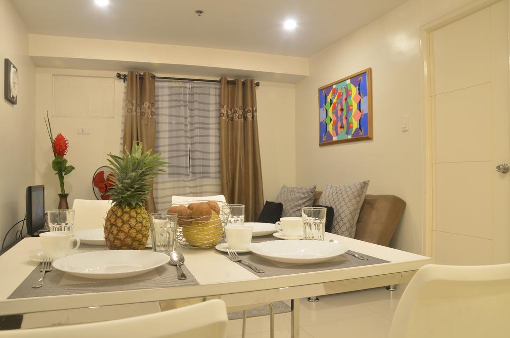 Gilmore Apartment At Princeton Residences Condominium Manila Room photo